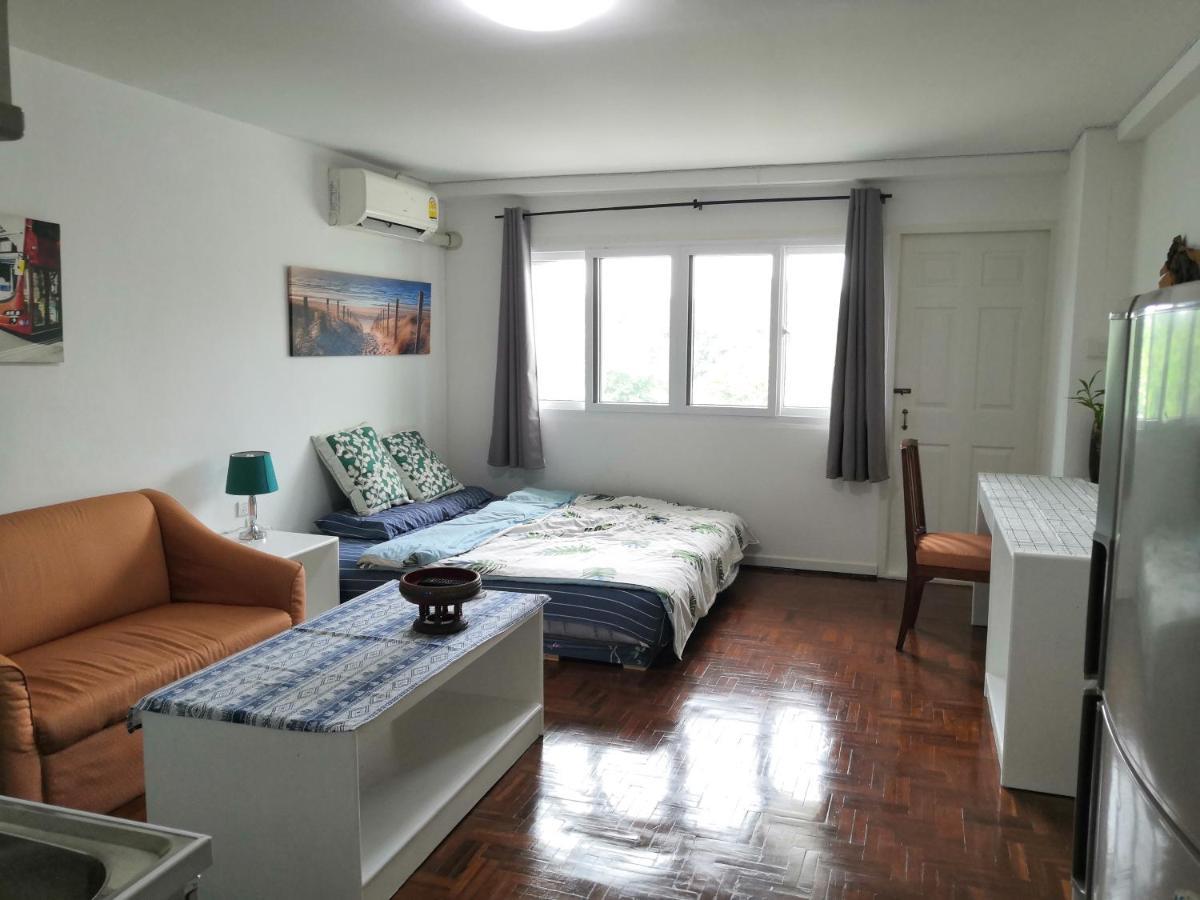 26 Condo With Pool Opposite The Train Station, Near Old City And Nimman Csiangmaj Kültér fotó